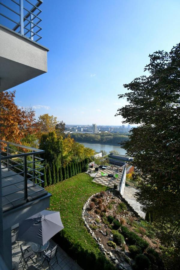 River View Apartments Hotel Bratislava Bagian luar foto