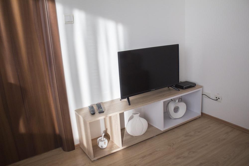 River View Apartments Hotel Bratislava Bagian luar foto