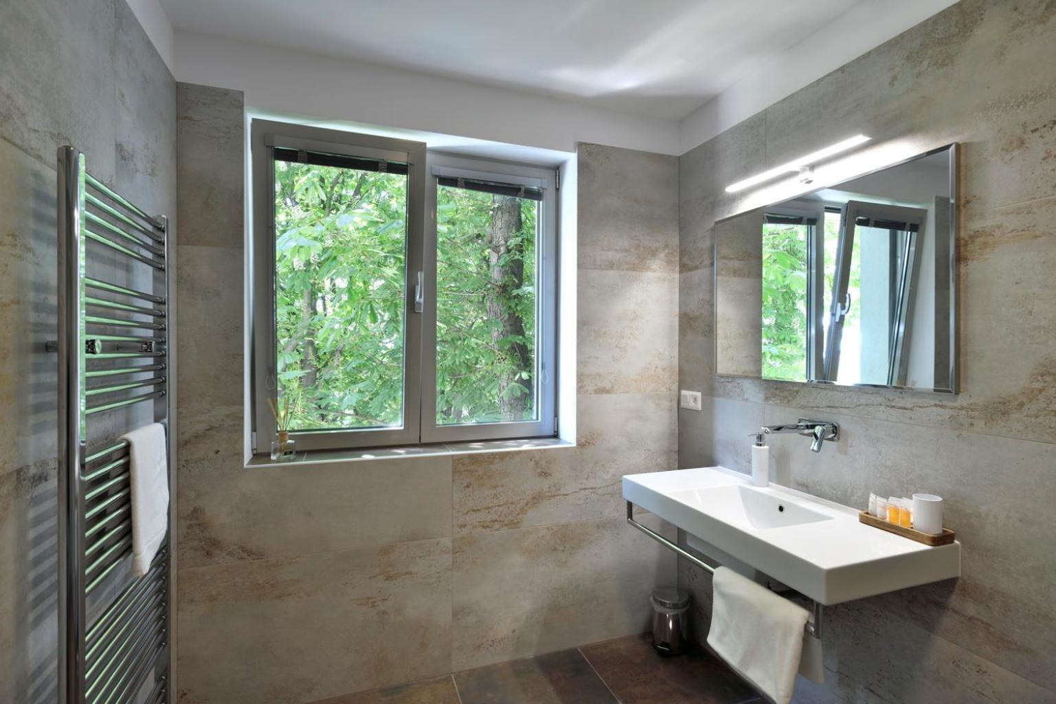River View Apartments Hotel Bratislava Bagian luar foto