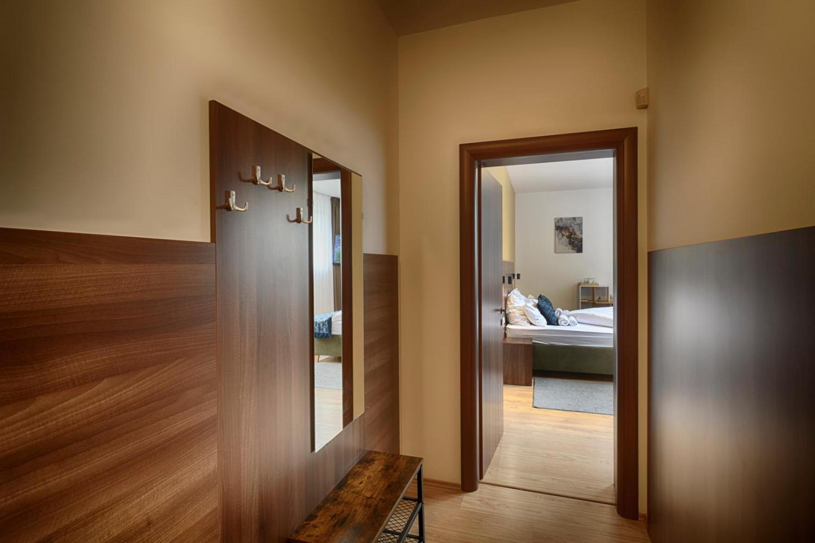 River View Apartments Hotel Bratislava Bagian luar foto